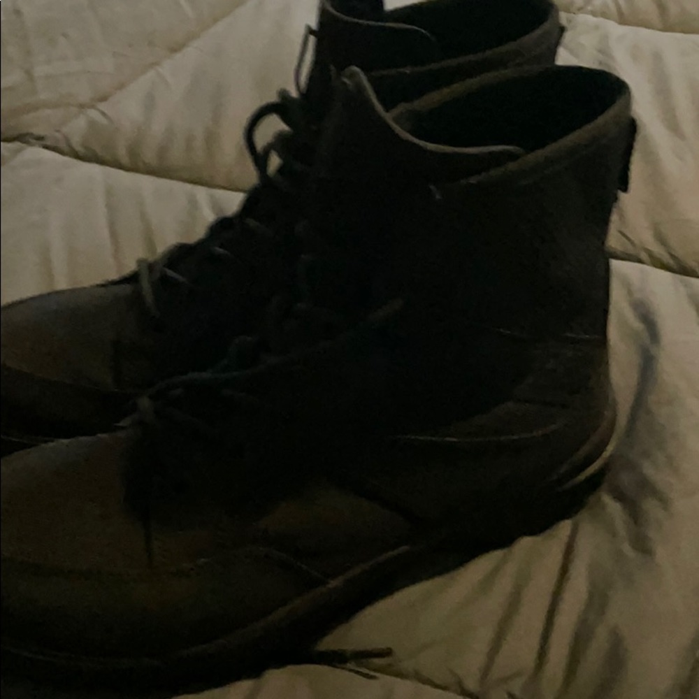 Men’s tactical boots